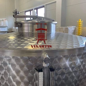 ENOTOSCANA 300 L KÚPOS FENEKŰ ZÁRT INOX BORTARTÁLY  (STG FC)